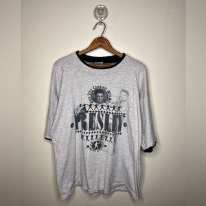 Elvis Presley 1991 vintage tshirt Sz. XL